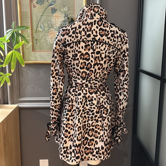 Coat - Picture 4 of 7